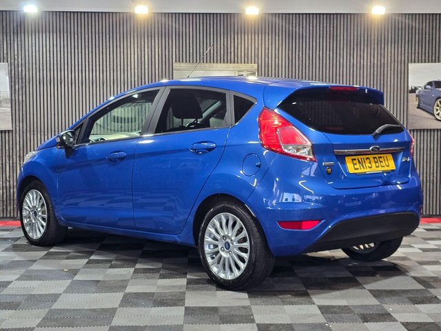 2013 FORD FIESTA 1.0T EcoBoost Titanium Euro 5 (s/s) 5dr - Photo 5