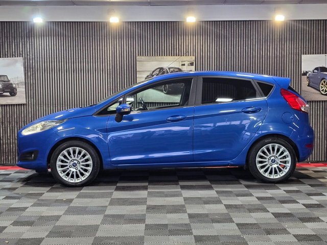 2013 FORD FIESTA 1.0T EcoBoost Titanium Euro 5 (s/s) 5dr - Photo 6