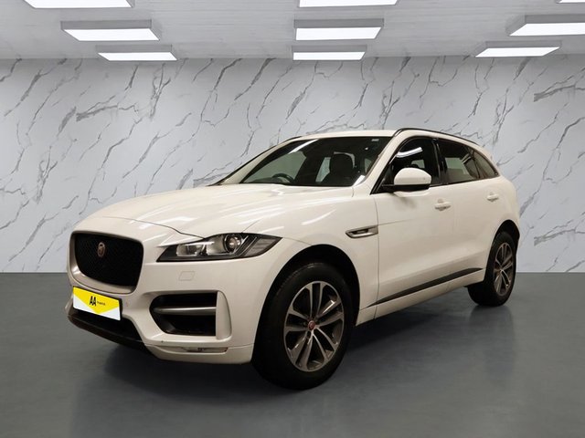 2018 Jaguar F-Pace 2L R-Sport 5dr - Photo 2