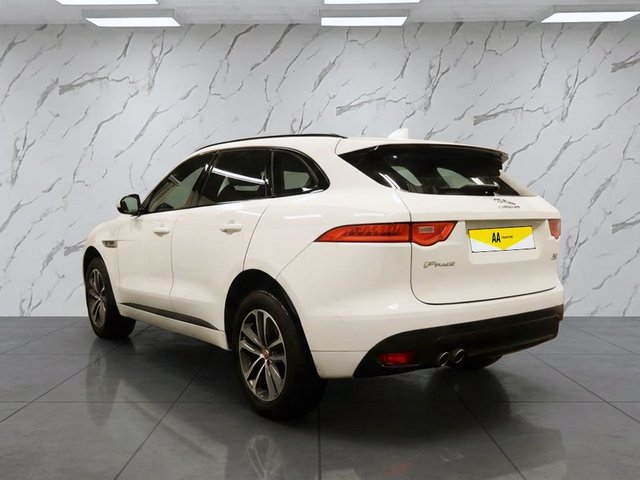 2018 Jaguar F-Pace 2L R-Sport 5dr - Photo 3