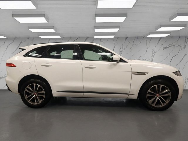 2018 Jaguar F-Pace 2L R-Sport 5dr - Photo 4