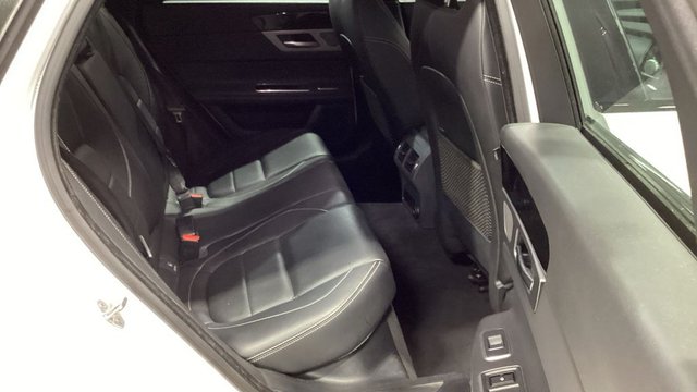 2018 Jaguar Xf 2L R-Sport 5dr - Photo 11