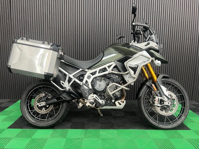 View our TRIUMPH TIGER 900