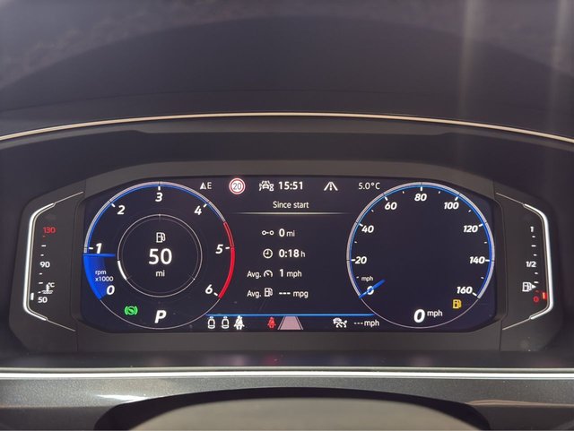 2021 Volkswagen Tiguan 2L R-Line 5dr - Photo 4