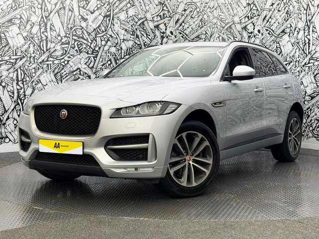 2018 Jaguar F-Pace 2L R-Sport 5dr - Photo 4