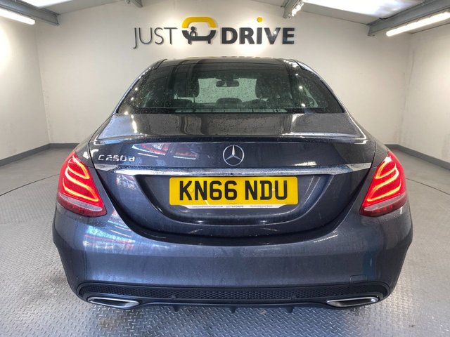 2016 Mercedes-Benz C-Class 2.1L Amg Line 4dr - Photo 4