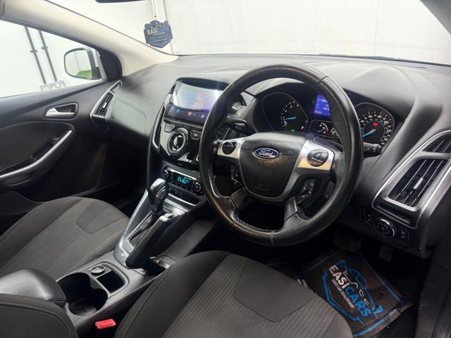 2012 FORD FOCUS 2012 1.6 Titanium Powershift Euro 5 5dr - Photo 3
