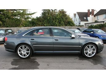 2007 AUDI S8
