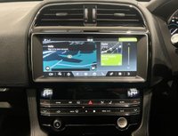USED 2020 70 JAGUAR F-PACE 2.0 D240 Portfolio SUV 5dr Diesel Auto AWD Euro 6 (s/s) (240 ps) AUTOTRADER AWARD WINNING DEALER