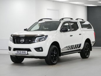 2021 NISSAN NAVARA