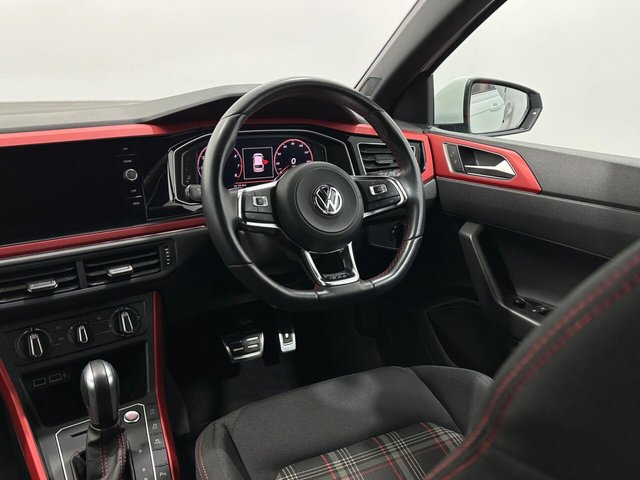 2020 Volkswagen Polo - Photo 12