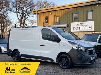 2015 VAUXHALL VIVARO