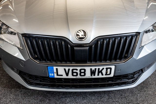 2019 SKODA SUPERB 1.5 TSI ACT SportLine Plus Hatchback 5dr Petrol DSG Euro 6 (s/s) (150 ps) - Photo 5