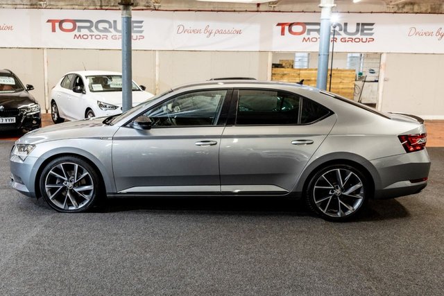 2019 SKODA SUPERB 1.5 TSI ACT SportLine Plus Hatchback 5dr Petrol DSG Euro 6 (s/s) (150 ps) - Photo 7