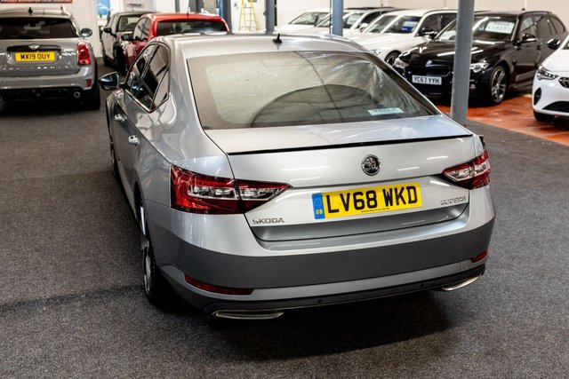 2019 SKODA SUPERB 1.5 TSI ACT SportLine Plus Hatchback 5dr Petrol DSG Euro 6 (s/s) (150 ps) - Photo 12
