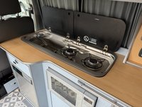 USED 2017 67 VOLKSWAGEN TRANSPORTER 2.0 TDI T30 BlueMotion Tech CAMPERVAN 5dr Diesel Manual FWD Euro 6 (s/s) (102 ps) POP TOP + MICROWAVE + COOKER + FRIDGE