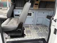 USED 2017 67 VOLKSWAGEN TRANSPORTER 2.0 TDI T30 BlueMotion Tech CAMPERVAN 5dr Diesel Manual FWD Euro 6 (s/s) (102 ps) POP TOP + MICROWAVE + COOKER + FRIDGE