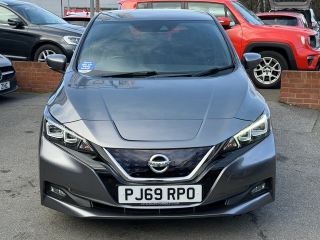 2019 Nissan Leaf - Photo 2