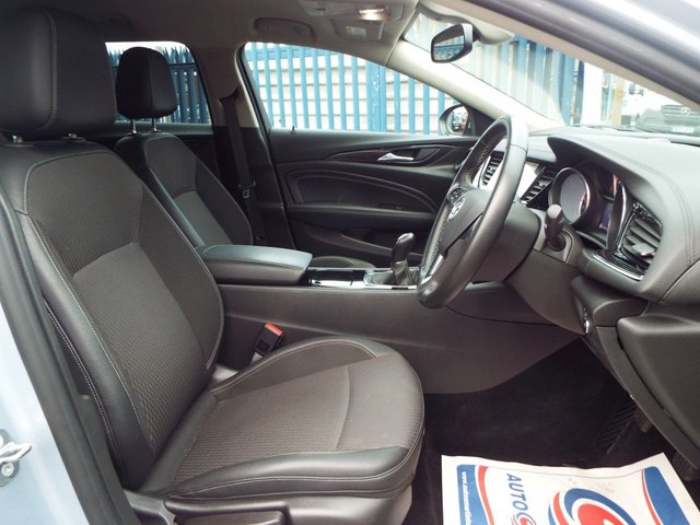2018 VAUXHALL INSIGNIA 1.6 Turbo D ecoTEC BlueInjection Tech Line Nav Sports Tourer 5dr Diesel Manual Euro 6 (s/s) (110 ps) - Photo 11