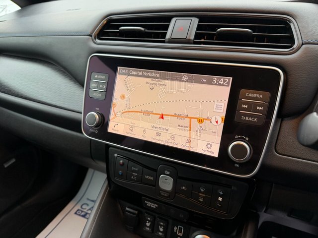 2020 Nissan Leaf - Photo 9