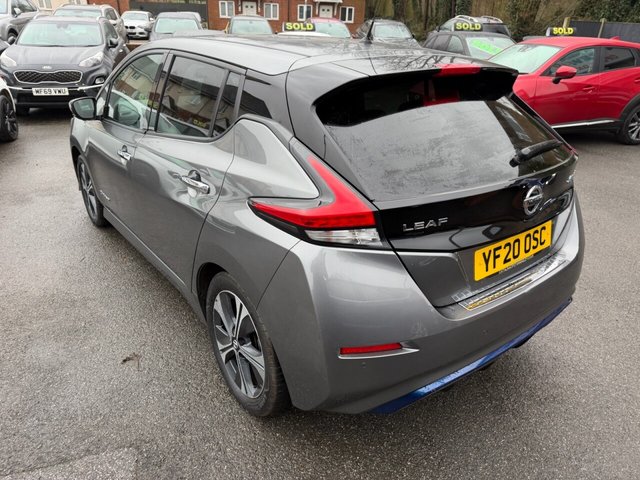 2020 Nissan Leaf - Photo 11