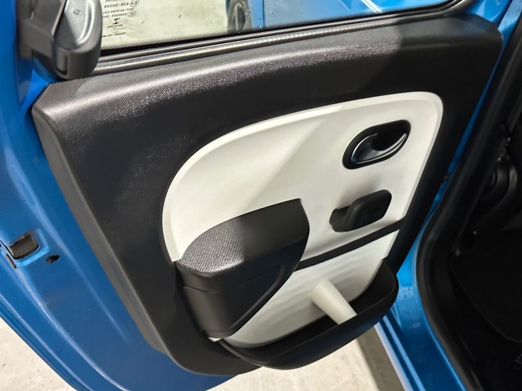 USED 2017 67 RENAULT TWINGO 1.0 SCe Dynamique Hatchback 5dr Petrol Manual Euro 6 (s/s) (70 ps) 