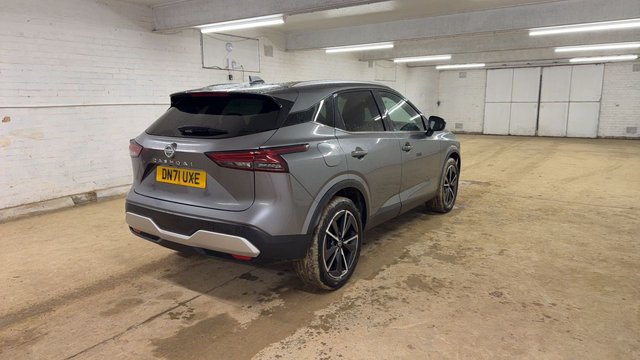 View our NISSAN QASHQAI
