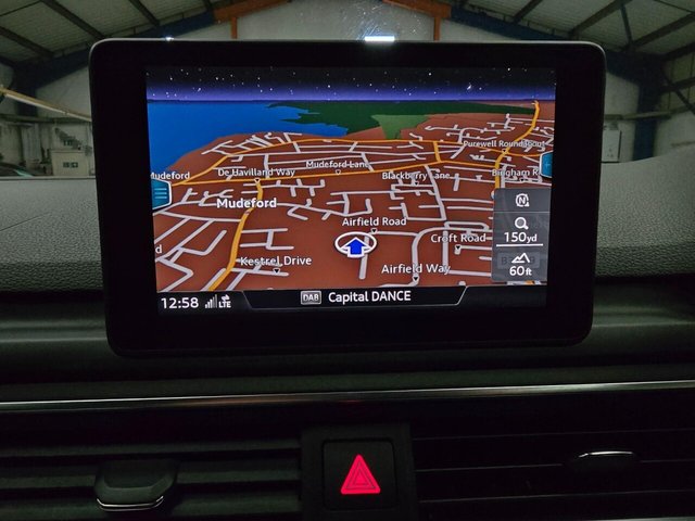 2016 AUDI A4 AVANT 2.0 TDI S line S Tronic Euro 6 (s/s) 5dr - Photo 9