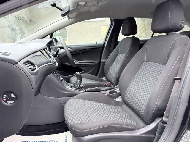 2017 Vauxhall Astra 1L Design 5dr - Photo 8