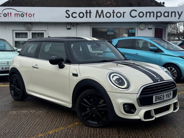 2019 MINI HATCH