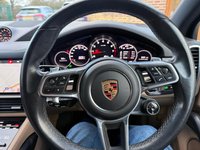 USED 2019 69 PORSCHE CAYENNE 3.0T V6 TiptronicS 4WD Euro 6 (s/s) 5dr 1 Owner, Â£7k optional extras
