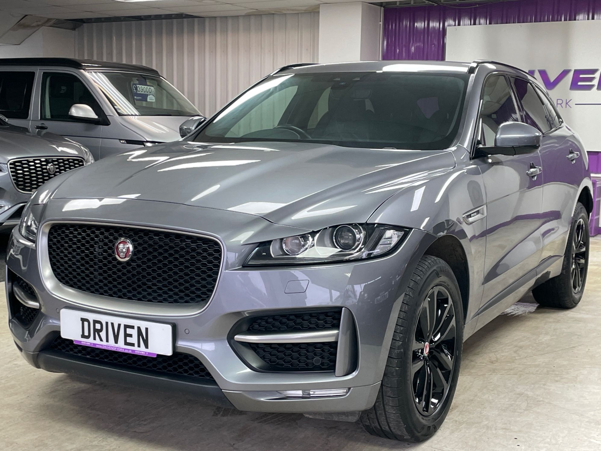 USED 2019 69 JAGUAR F-PACE 2.0 D180 R-Sport SUV 5dr Diesel Auto Euro 6 (s/s) (180 ps) 