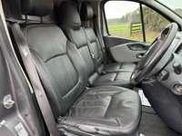 USED 2019 19 RENAULT TRAFIC 1.6 dCi ENERGY 27 Sport Nav Panel Van 5dr Diesel Manual SWB Standard Roof Euro 6 (s/s) (125 ps) ALLOYS, LEATHER INTERIOR, NAV