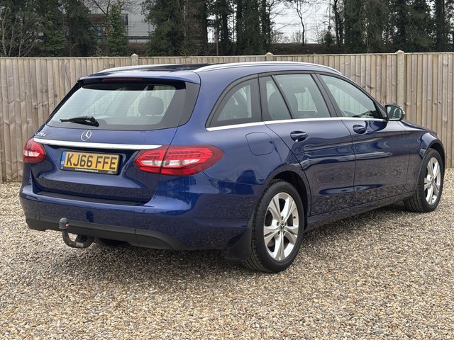 2017 Mercedes-Benz C-CLASS - Photo 5