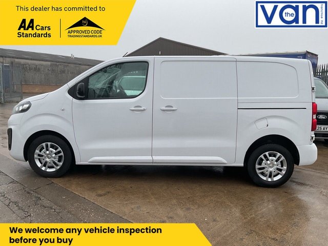 2022 VAUXHALL VIVARO - Photo 8