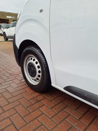 USED 2022 22 VAUXHALL VIVARO 1.5 Turbo D 2900 Dynamic Panel Van 6dr Diesel Manual L2 H1 Euro 6 (s/s) (100 ps) NO VAT GENUINE MILEAGE EURO 6 ULEZ ROOF RACKS SECURITY LOCKS