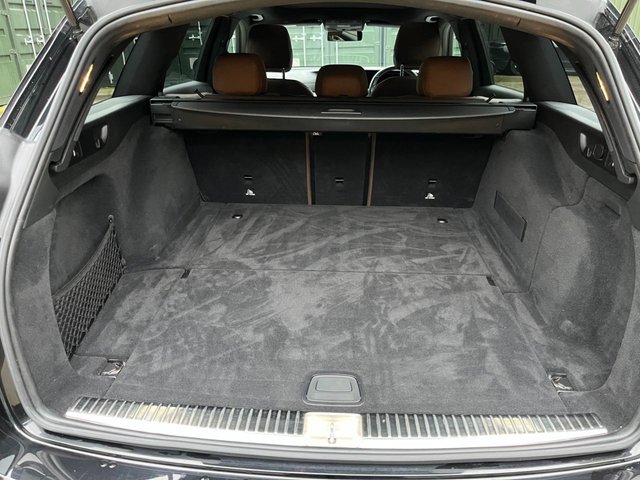 2021 MERCEDES-BENZ E-CLASS 3.0 E53h BiTurbo MHEV AMG Night Edition (Premium Plus) Estate 5dr Petrol Hybrid SpdS TCT 4MATIC+ Euro 6 (s/s) (457 ps) - Photo 11