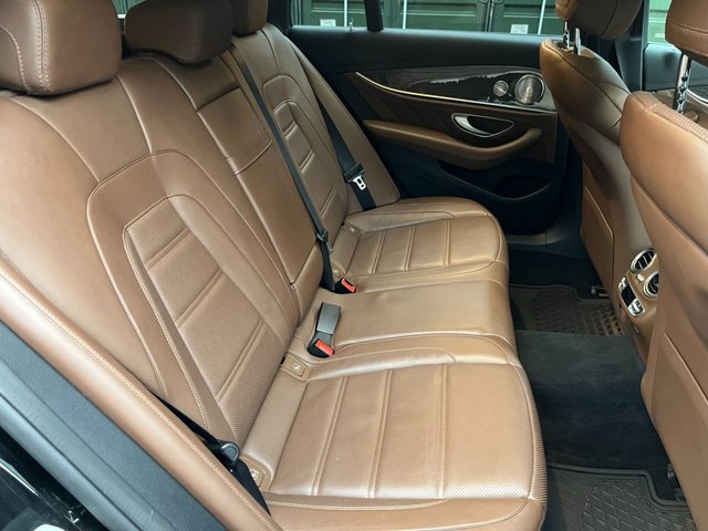 2021 MERCEDES-BENZ E-CLASS 3.0 E53h BiTurbo MHEV AMG Night Edition (Premium Plus) Estate 5dr Petrol Hybrid SpdS TCT 4MATIC+ Euro 6 (s/s) (457 ps) - Photo 12