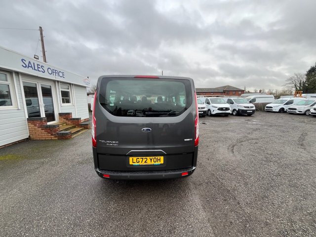 2022 Ford Tourneo Custom 2L Titanium 5dr - Photo 8