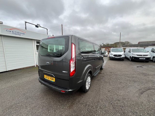 2022 Ford Tourneo Custom 2L Titanium 5dr - Photo 9