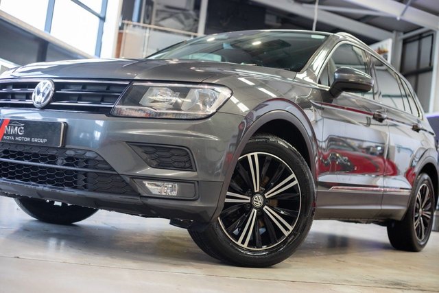 2018 Volkswagen Tiguan 2L SE Navigation 5dr - Photo 6