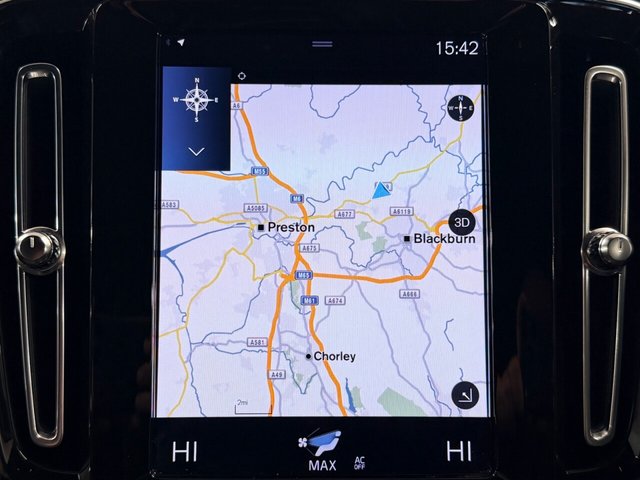 2020 VOLVO XC40 - Photo 2