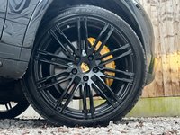 USED 2017 17 PORSCHE CAYENNE 4.2 TD V8 S Platinum Edition SUV 5dr Diesel TiptronicS 4WD Euro 6 (s/s) (385 ps) IMMACULATE- FULL SERVICE HIST-