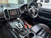 USED 2017 17 PORSCHE CAYENNE 4.2 TD V8 S Platinum Edition SUV 5dr Diesel TiptronicS 4WD Euro 6 (s/s) (385 ps) IMMACULATE- FULL SERVICE HIST-