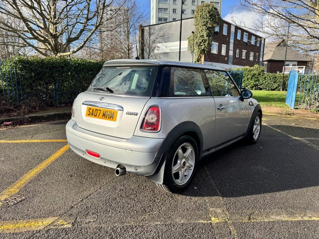 2007 MINI Hatch 1.6L Cooper 3dr - Photo 10