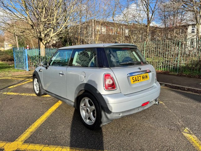 2007 MINI Hatch 1.6L Cooper 3dr - Photo 8