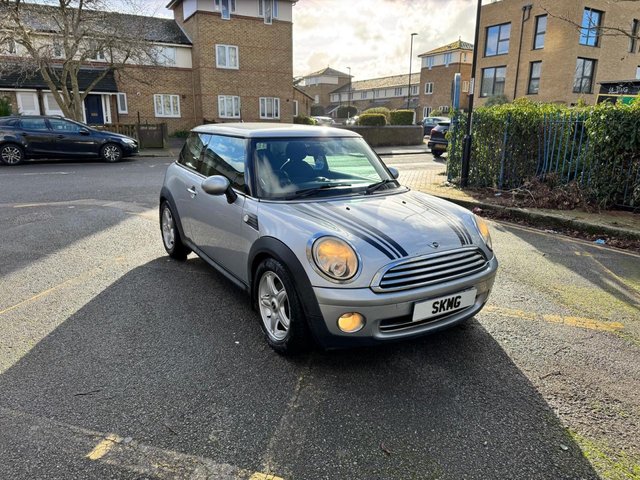 2007 MINI Hatch 1.6L Cooper 3dr - Photo 2
