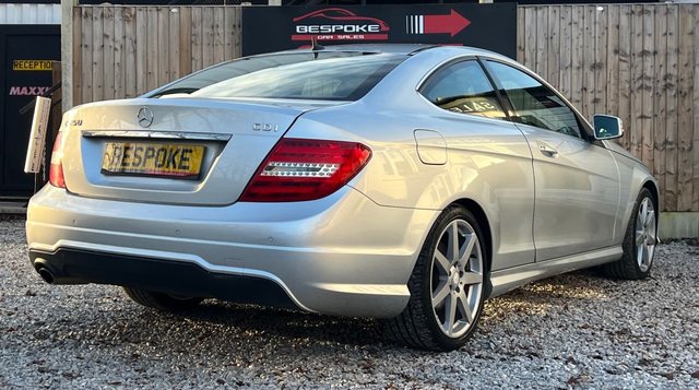 2012 Mercedes-Benz C-CLASS - Photo 9