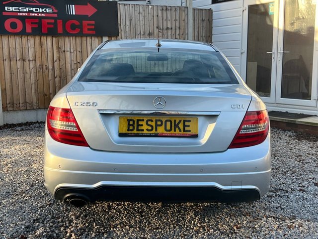 2012 Mercedes-Benz C-CLASS - Photo 10