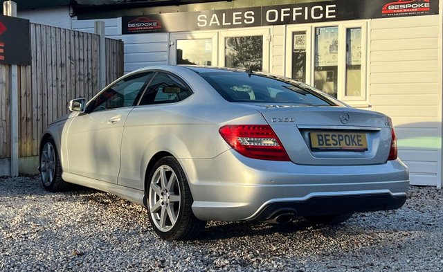 2012 Mercedes-Benz C-CLASS - Photo 11